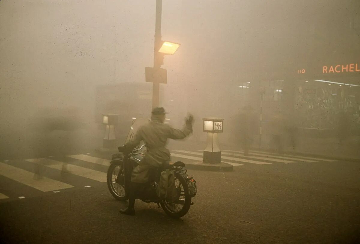 Великий смог. Смог в лондоне 1952. великий смог 5 декабря 1952 года. the great smog of 1952. туман в лондоне 1952.
