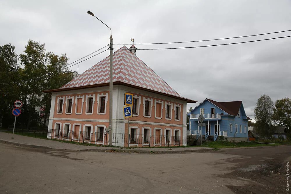 Погода в белозерске на месяц. Дом музей Орлова Белозерск. Белозерск порт. Белозёрск Вологодской области. Белозерск центр города.