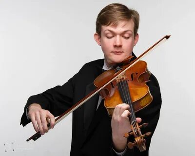 Play the violin