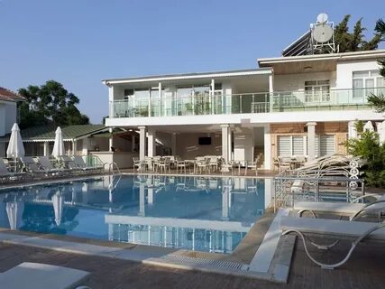 Clover magic hotel