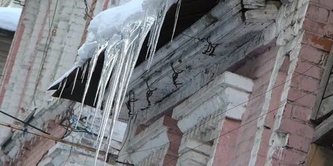 Снег упал на крышу песня