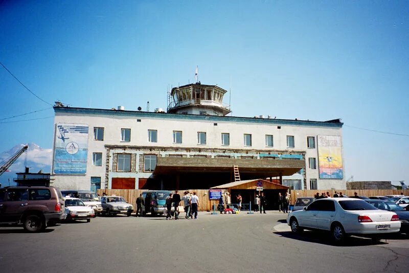 Аэропорт Петропавловск-Камчатский. Аэропорт Елизово. Старый аэропорт Петропавловск Камчатский. Аэродром Петропавловск-Камчатский Елизово.