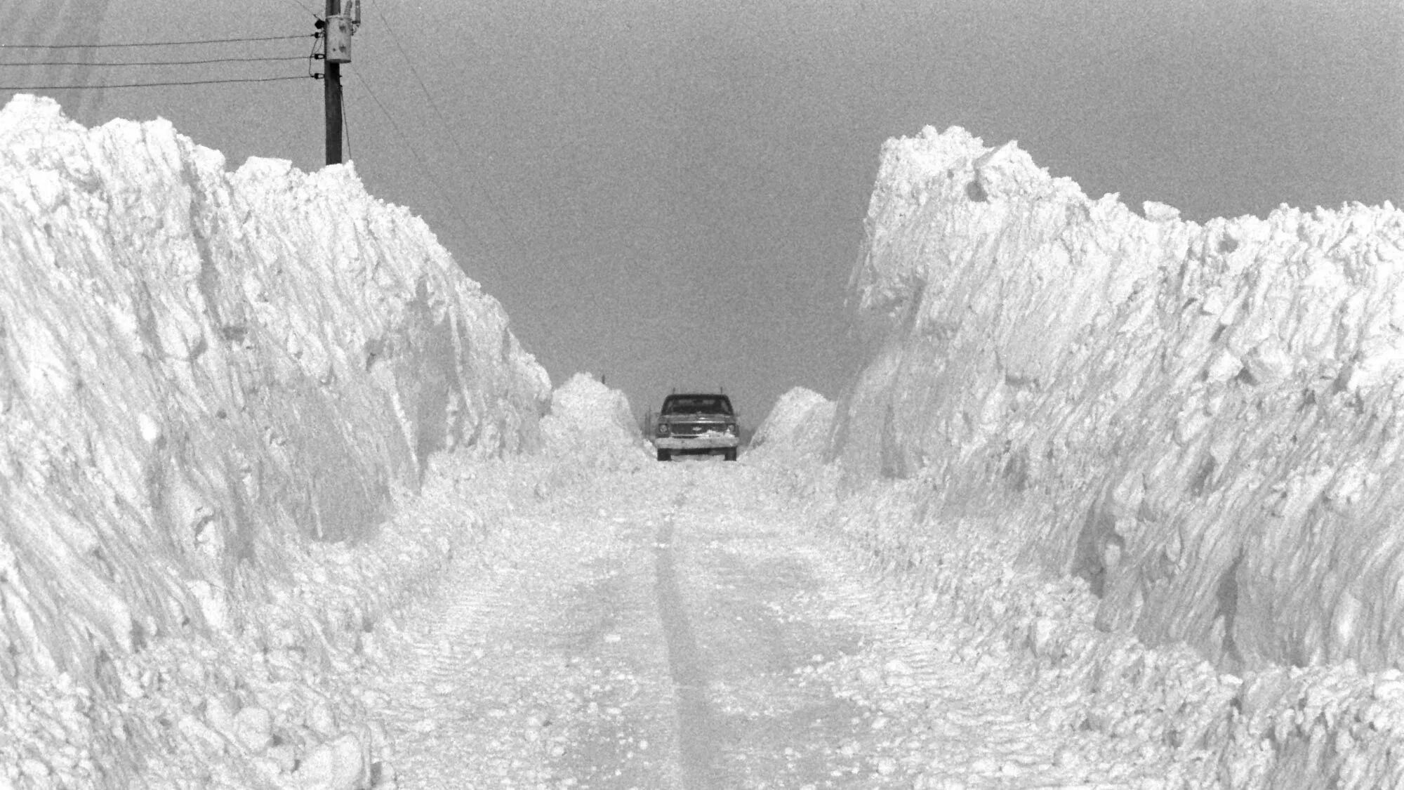 Пурга в Иране 1972. Снегопад в Иране 1972. Снежный шторм в Иране 1972. Снежная буря 1972 года в Иране. Снег мп 3