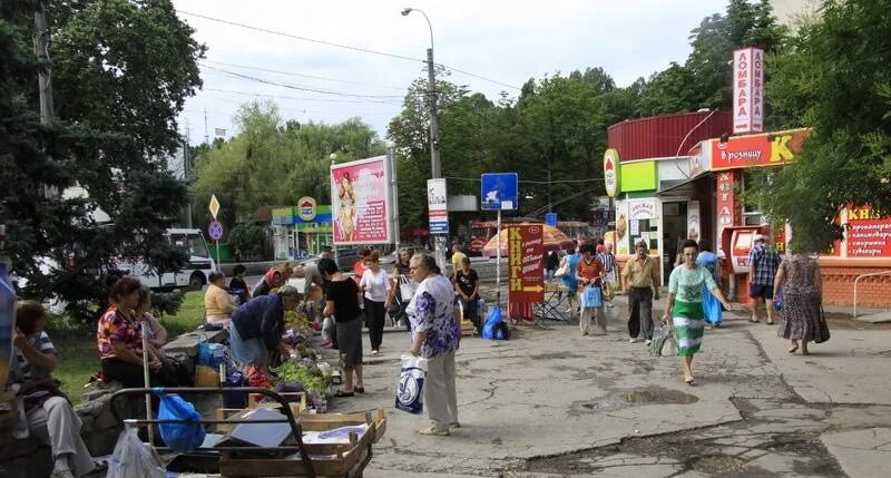 Площадь куйбышева симферополь. Пл Куйбышева Симферополь. Куйбышевская площадь Симферополь. Куйбышевский рынок Симферополь кольцо. Куйбышевский рынок Симферополь парк.