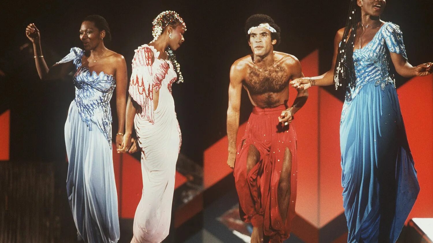 Полную версию бони м. Бони м. группа бони м. бони м 80х. boney m фото.