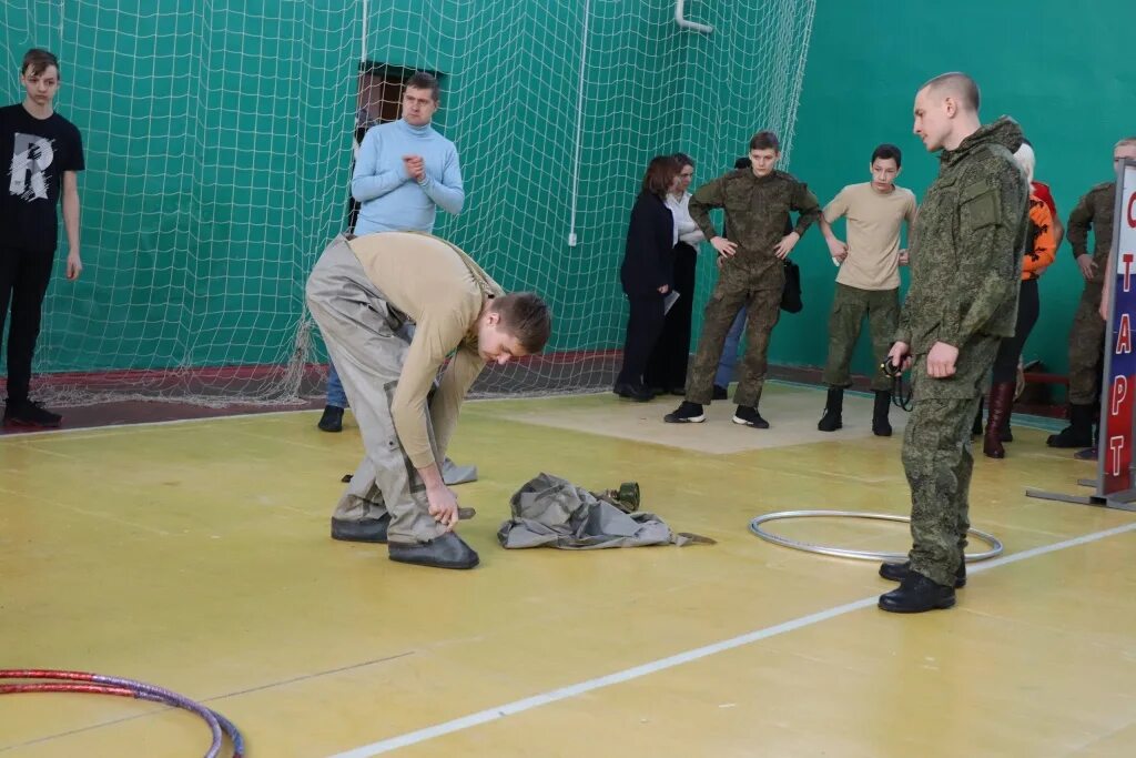 Школьный военно-спортивный конкурс. Военно-спортивные конкурсы. Военно-спортивный конкурс а ну-ка парни. А ну ка парни конкурсы.