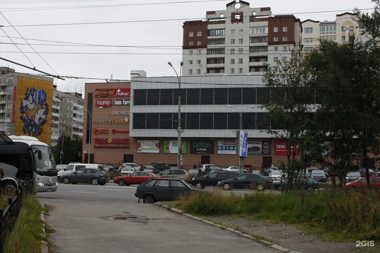 Кольский 158/1 мурманск. Кольский 158 мурманск. Тц северное нагорное мурманск. Северное нагорное мурманск магазины. Северное нагорное мурманск.
