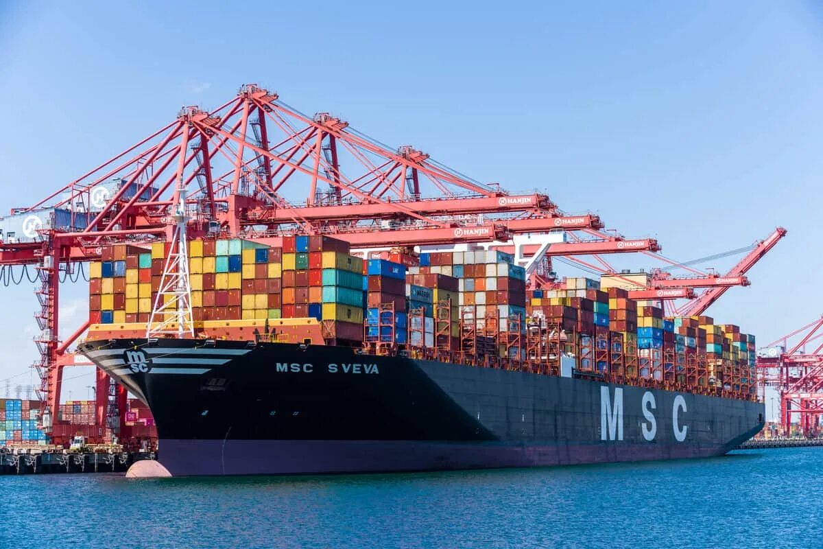 Sources msc. Контейнеровоз msc. msc oscar контейнеровоз. океанский контейнеровоз маерск. mediterranean shipping company контейнеры.