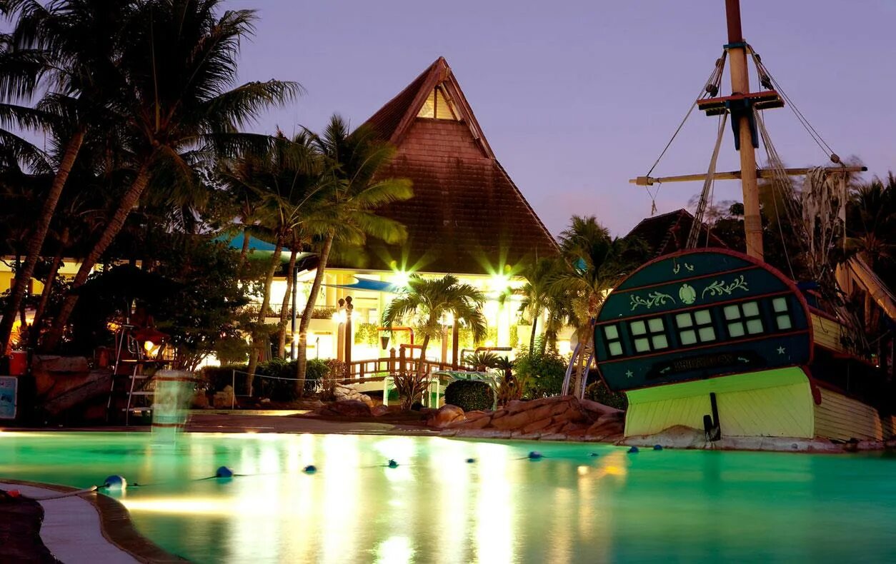 Сайпан остров отели. Микронезия отели. Сайпан отель pic. Таиланд отель Пасифик клаб Ресорт. Island club
