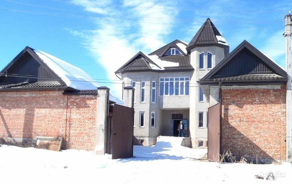 Поселок мирный кбр. Дома кбр. Домики кбр. Майский кбр. Нальчик улица комарова.