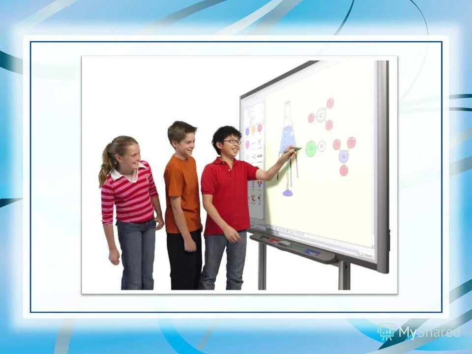 Диагональ интерактивной доски составляет не менее. Интерактивная доска. Интерактивная доска для школы. Ученик у интерактивной доски. Интерактивная доска Smart.