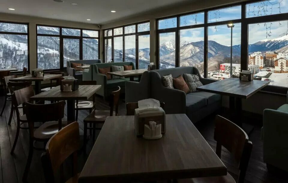 Radisson hotel, rosa khutor 5*. Завтраки эсто садок. Ikos polyana красная поляна. Гала плаза красная поляна. Кортъярд марриотт красная поляна.