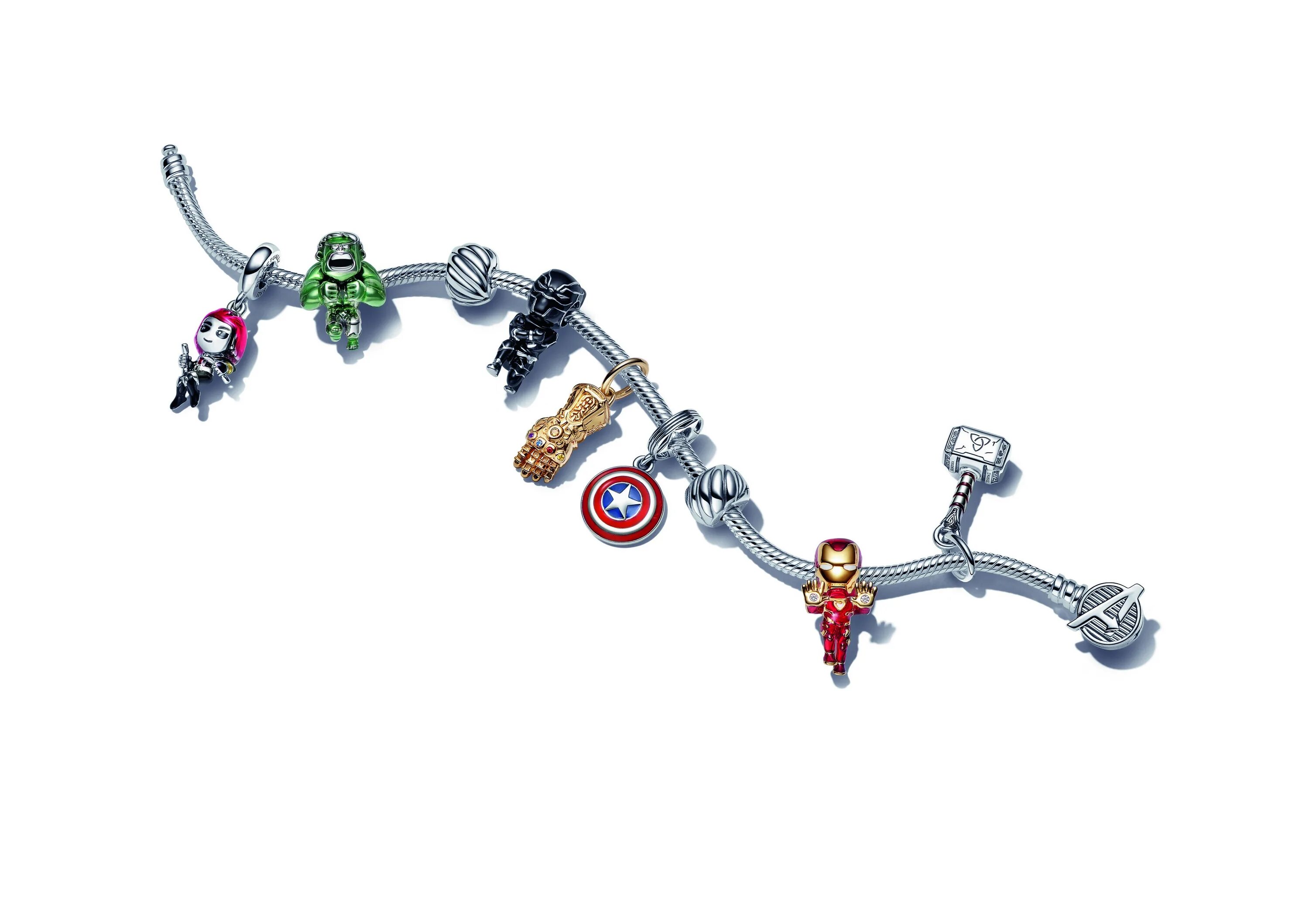 Marvel sharm. Marvel isabella. Пандора коллекция марвел. Браслет pandora marvel. Браслет pandora marvel.