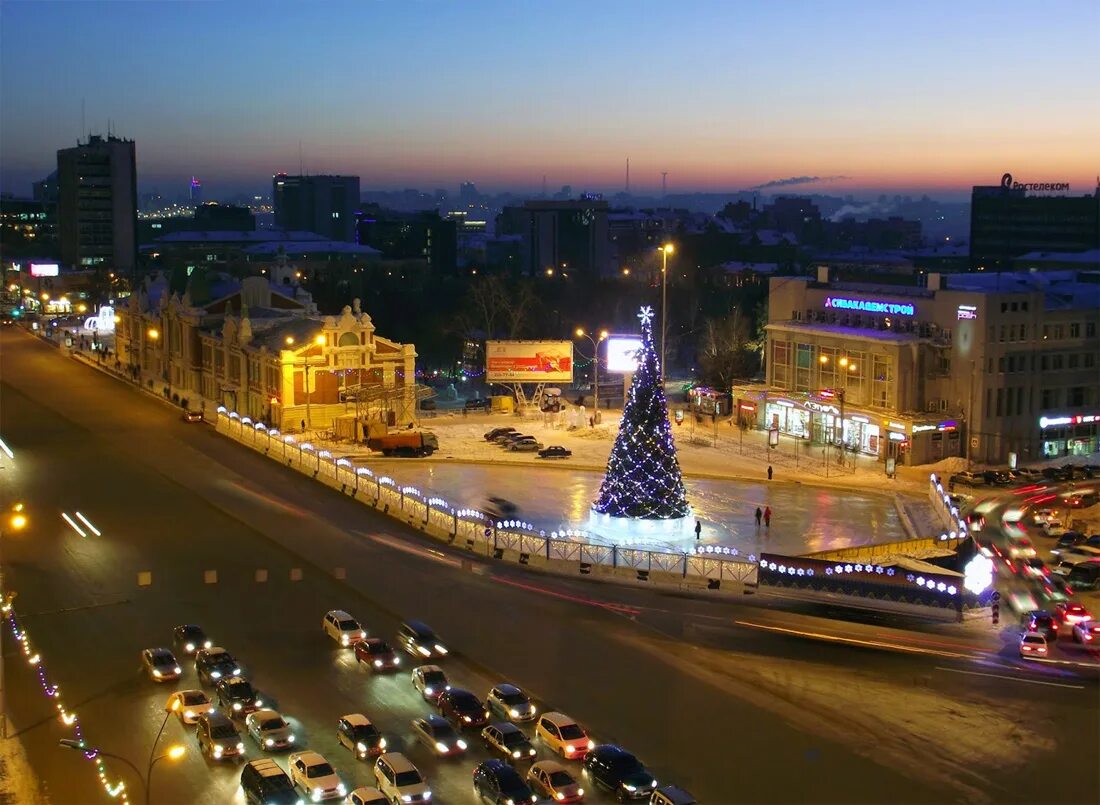 Площадь Ленина Новосибирск. Ночной Новосибирск площадь Ленина. Площадь Ленина Новосибирск зимой. Площадь в Новосибирске на новый год.