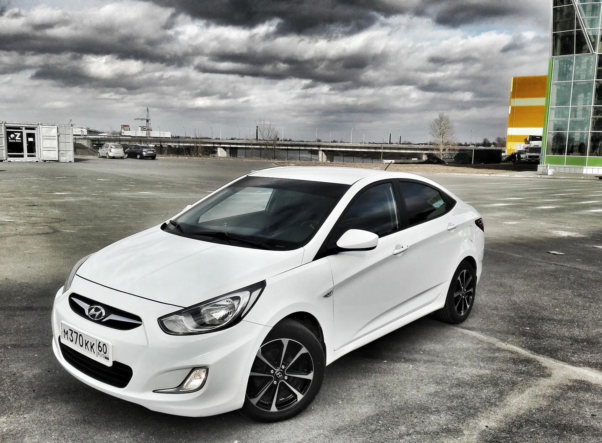 Делай хендай солярис. Hyundai Solaris 2013. Hyundai Solaris 2012. Hyundai Solaris 4. Hyundai Solaris 1.4.