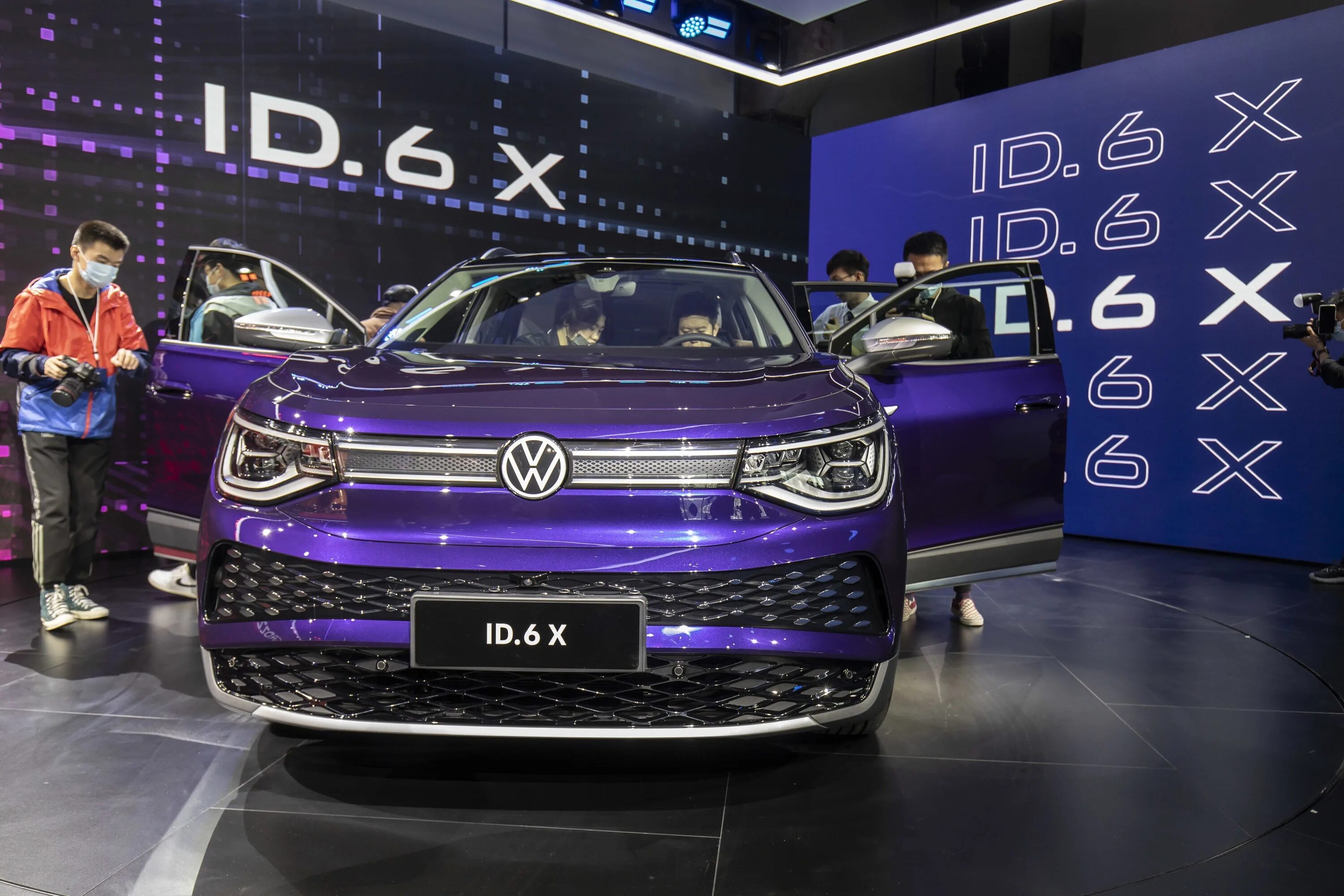 Volkswagen из китая. Китайский Фольксваген Тигуан. SAIC Volkswagen China. Электрический Фольксваген китайской сборки. Китайский Фольксваген Туарег.