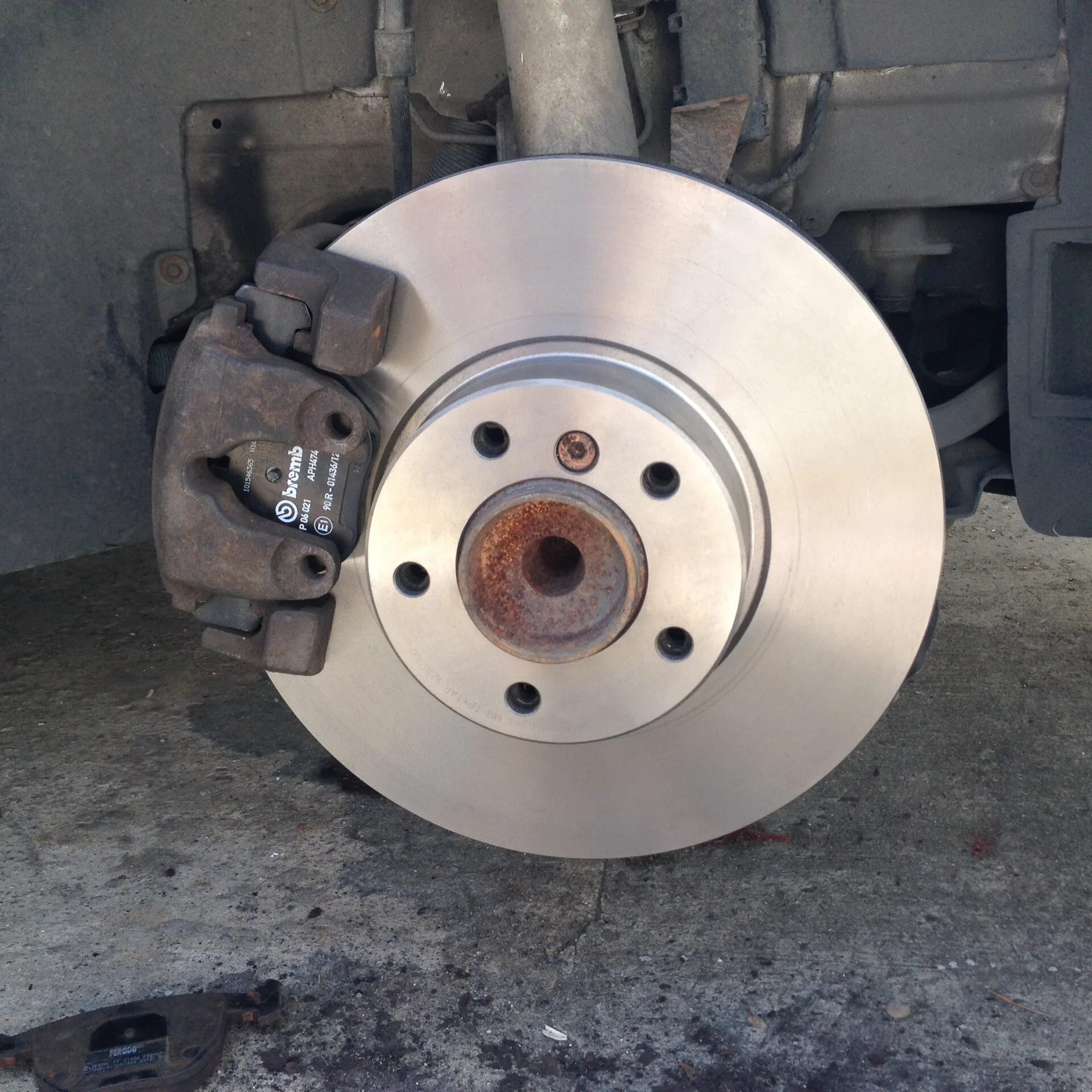 Передние диски бмв е39. Колодки тормозные brembo bmw e39. тормозные диски бмв е39. задний тормозной диск bmw e39. тормозные суппорта бмв е60 2.5.