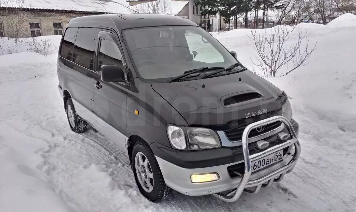 Тойота Таун айс Ноах 1999. Тойота Таун айс Ноах 1999 года. Toyota Lite Ace Noah 1999. Toyota Lite Noah 1999.