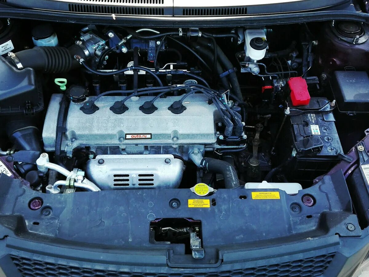 джили мотор. 5. что и где находится под капотом на джилли эмгранд х7 2016 года 2литра. 5. 5 двигатель.