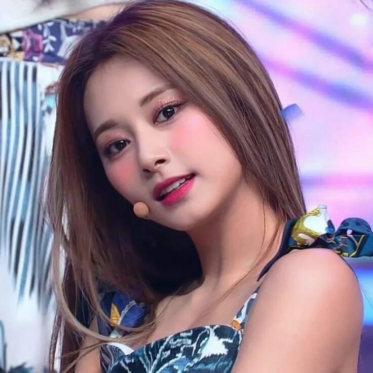 Twice animals. Twice Tzuyu 2021. Twice Tzuyu 2021 фигура. Салли айдол.