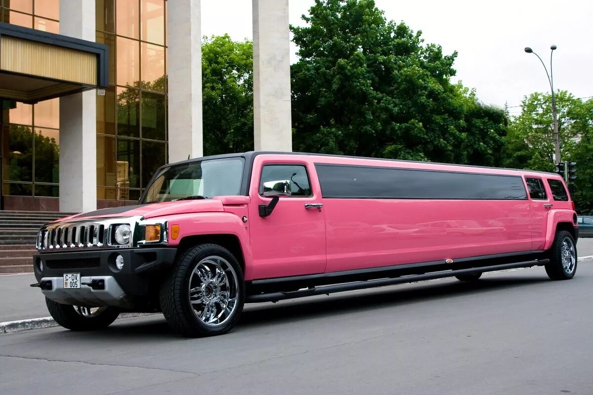 Hummer h2 Limousine. Hummer h3 лимузин. Хаммер h2 джип лимузин. Лимузин Хаммер h2. Большие длинные машины