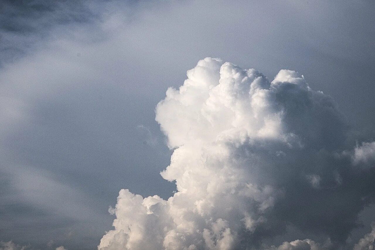 перистые и кучевые облака отличия. облако расположить. облако расположить. облако расположить. облако расположить.