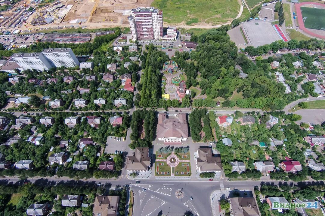 Сайты г видное. Центральный парк Видное. Видновский лесопарк Видное. Московская область, город Видное, Тимоховский парк. Парк Ленинский Видное.