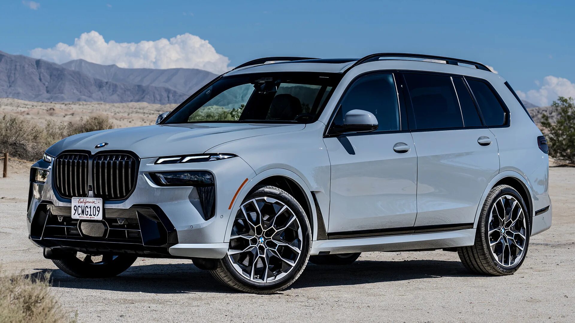 X7 xdrive 40i. X7 m sport. Bmw x7 m50i. Bmw x7 2023 wallpapers. Bmw x7 g07.