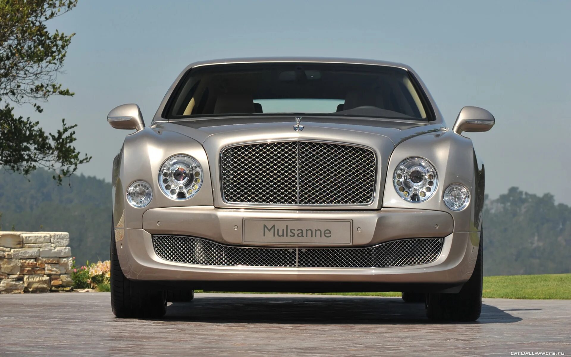 Машина похожая на бентли. Bentley Mulsanne 2010. Бентли Мульсан. Бентли Мульсан 2010 года. Bentley Mulsanne 2010 года.