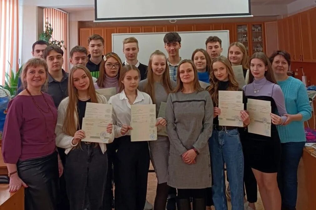 Профессии в ярославле. Политехнический университет ярославль официальный сайт. Получить профессию в ярославле. Техникум на тутаевском шоссе. Международная школа профессий барнаул.