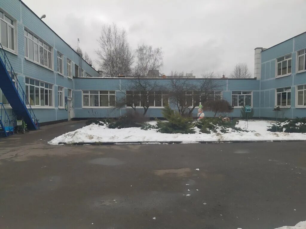 Старшая школа 843. Школа в олимпийской деревне москва. Школа 843 олимпийская деревня. Школа 843 олимпийская деревня. Школа 843 олимпийская деревня.