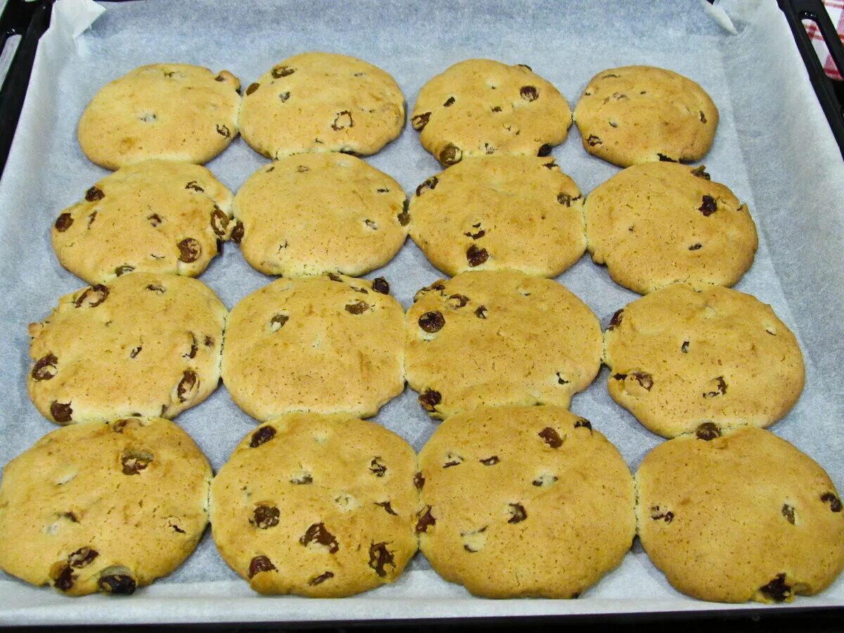 форма для печенья. печенье орешки в форме на газу рецепт. фигурные вафли. рецепт домашнего печенья в формочках. сковорода для треугольного печенья.