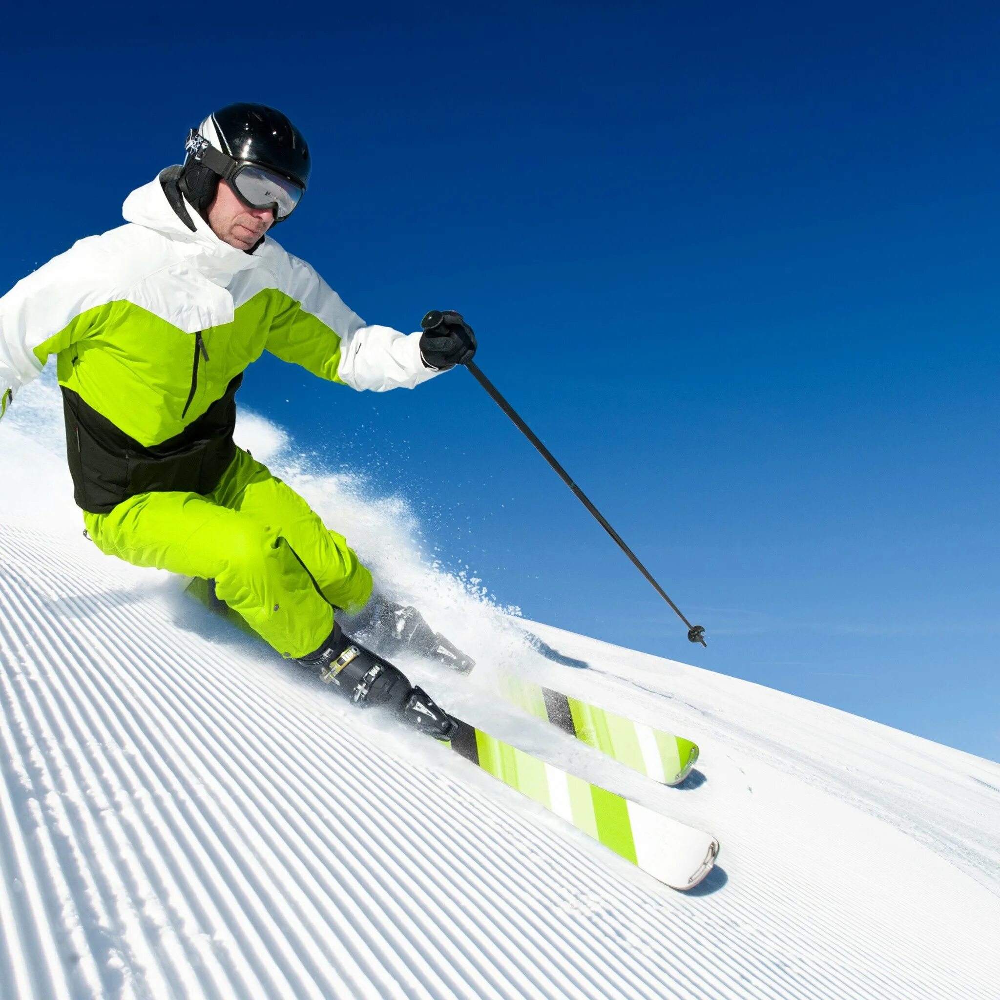 Как читается skiing