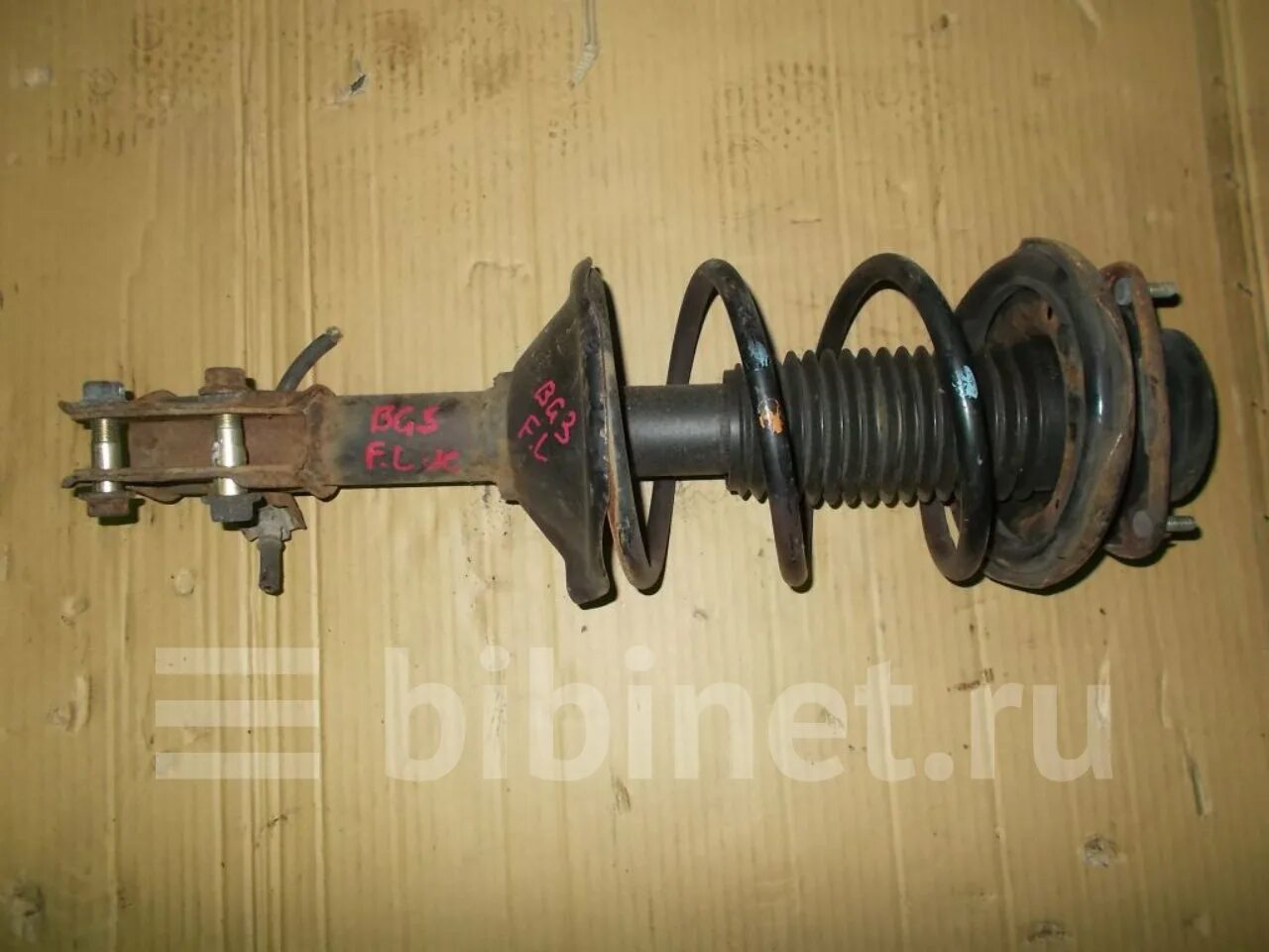 Subaru legacy br9. Стойки на subaru legacy. Стойки subaru legacy bn bs. Субару легаси 2т подвеска передняя. Bmw 5 стойки.