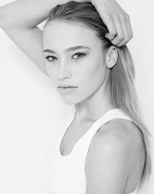 Гимнастка верона ван де лер фильмы. Lily veroni. Вероника голубева москва 17 лет. Лилли верони. Верона ван де лер.