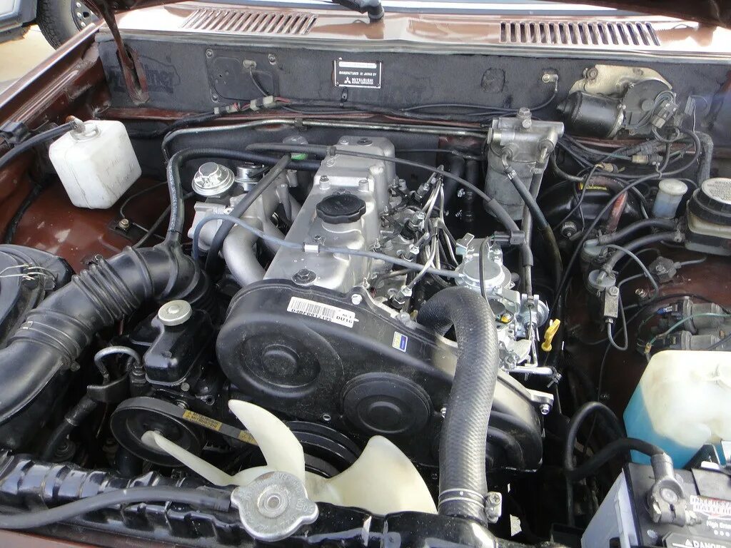 Mitsubishi 4d56. Мицубиси двигатель 4d56. Митсубиси Паджеро двигатель 4д56. 4d55 двигатель Mitsubishi. Двигатель 2.5 паджеро купить