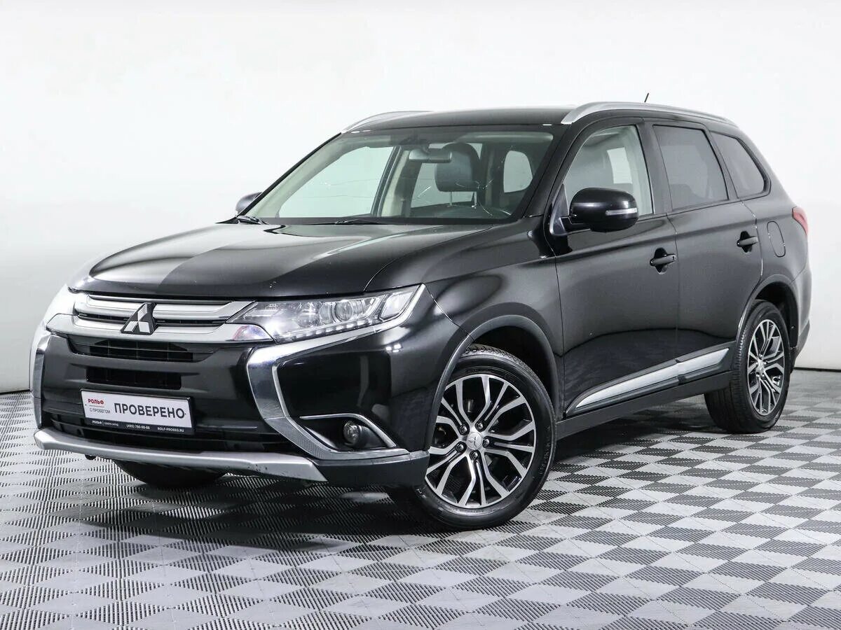 Mitsubishi outlander 2015 год