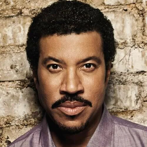 Песня лайонел ричи хелло. Певец лионель ричи. лайонел ричи фото. lionel richie 2006 `coming home`. лионель ричи хелло слушать.