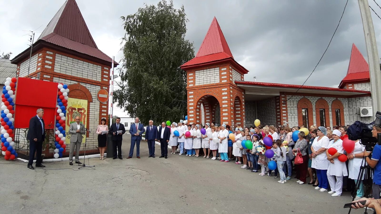 Погода волово липецкая на 14 дней. Волово Липецкая область. Село Волово Липецкой области больница. Школа село Волово Липецкая область.