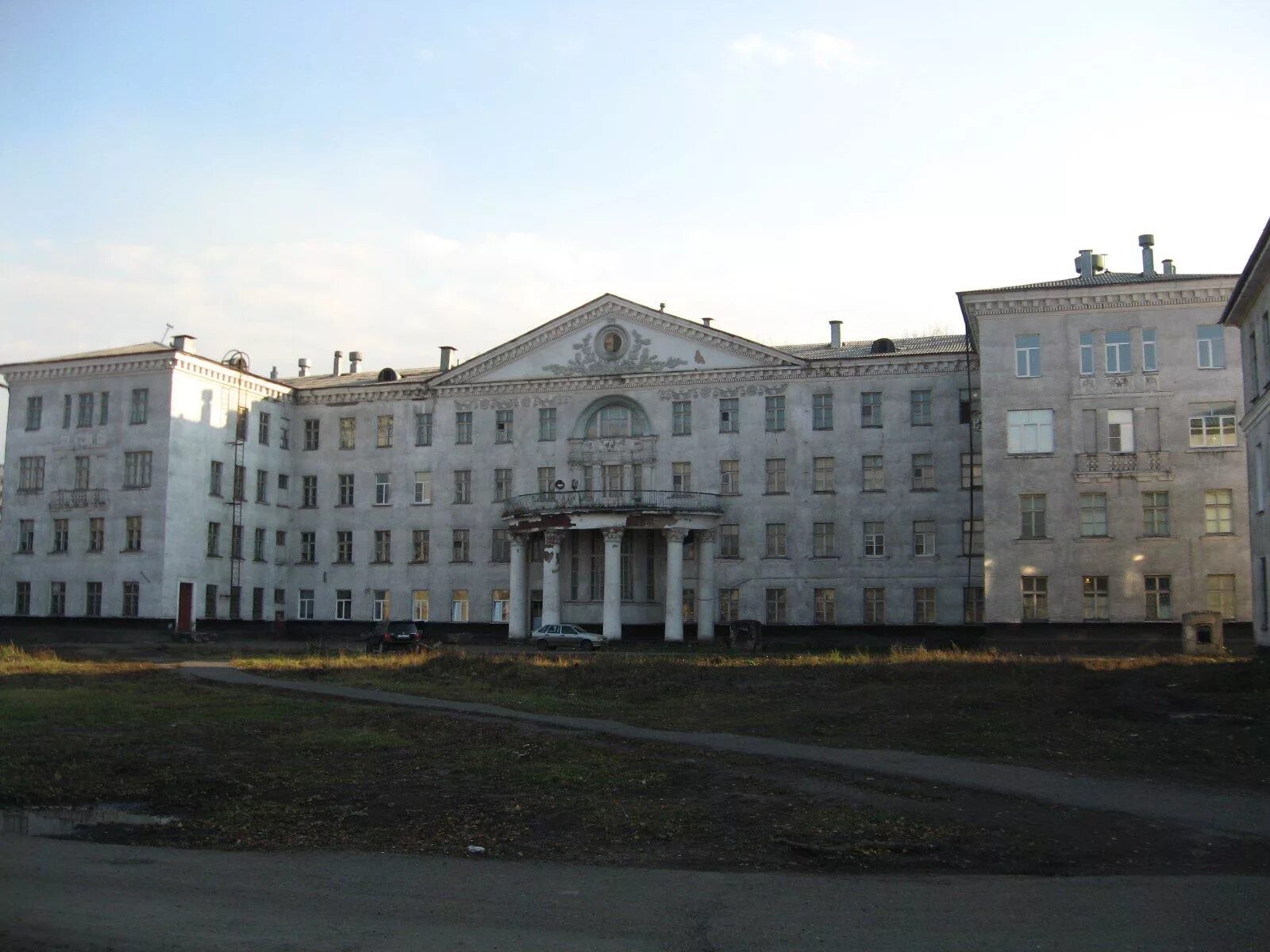 Куйбышев городская поликлиника. Первая городская больница Новокузнецк. ГКБ 5 Новокузнецк. 5 Горбольница Новокузнецк. 2 Гор больница Новокузнецка.