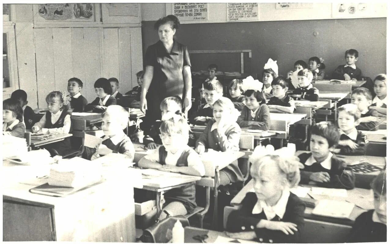 омск школа. колледж вместо 10 класса. класс в мкоу сош. школьные классы с учениками. школа 3 якутск учителя.