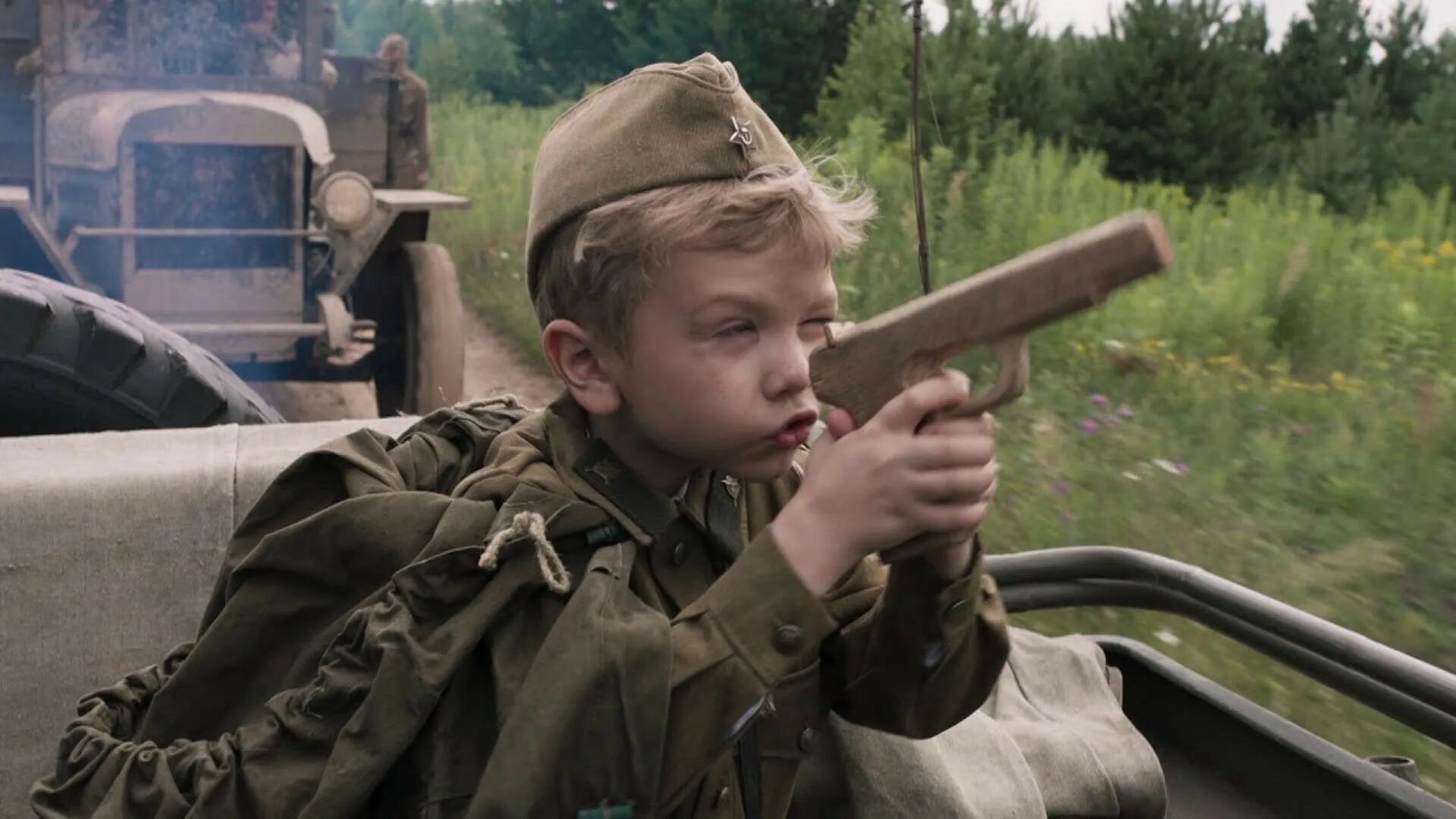 Мальчишка солдат песня слушать. «Солдатик» Режиссер: в. Фанасютина.
