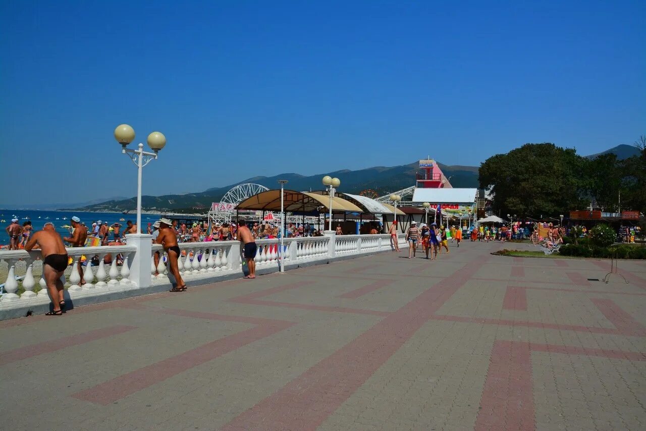 Дивноморск июнь
