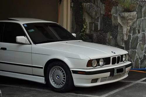 Е34 белая. BMW e34 белая. БМВ е34 белая. БМВ 34 белая. BMW e34 alpinweiss 2.