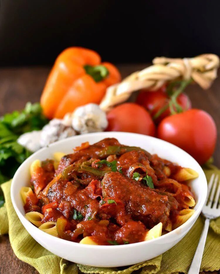 Жареный сладкий перец. Жаркое с перцем. Мясо тушеное с перцем болгарским. Мясо с перцем болгарским. Жареный перец.