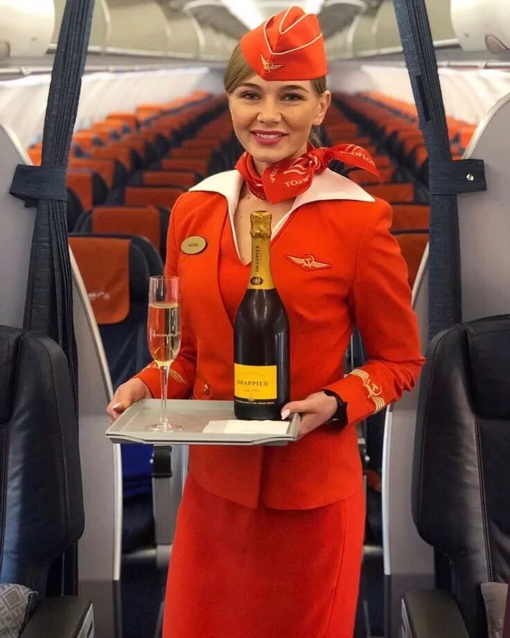 Аэрофлот купил победу. Aeroflot Airlines форма Юдашкина.