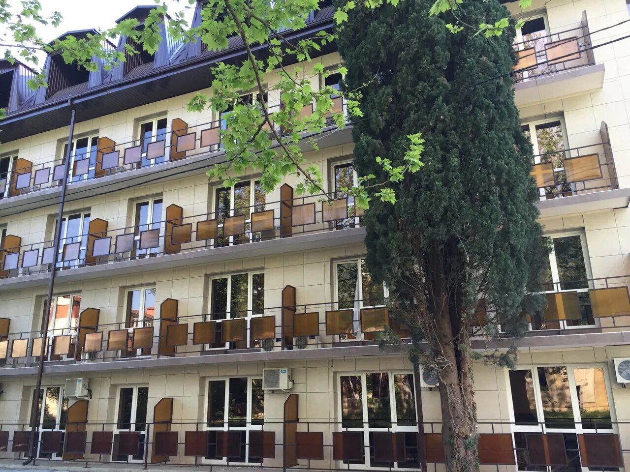 Райда абхазия гагра. Гостевой дом сказка абхазия гагра. Отель магнолия абхазия гагра. Гранд отель гагра 4*. Отель ашамта абхазия гагра.