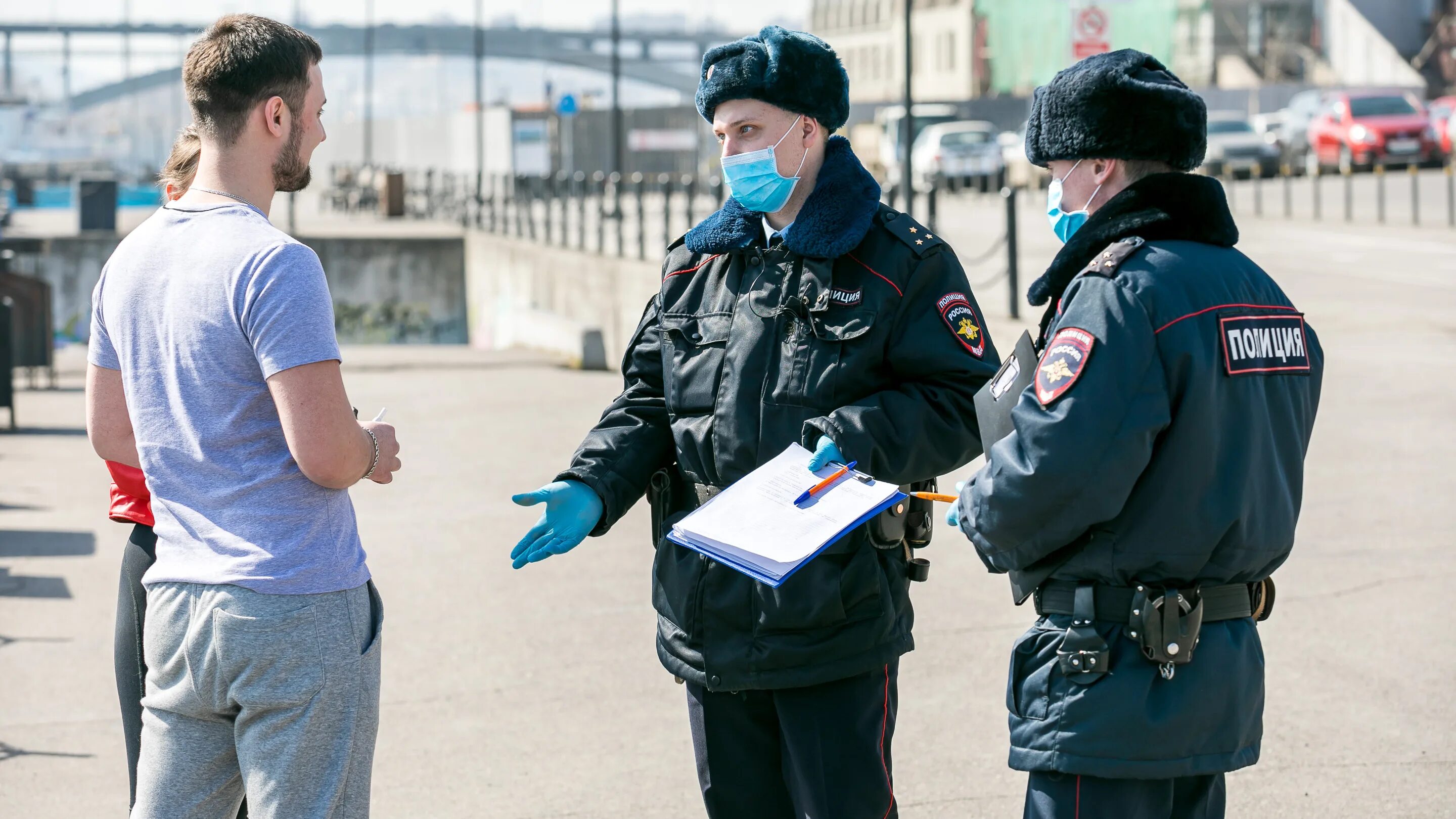 Полиция вернула телефон. Полиция штраф. Полицейские наказания. Выписывает полиция. Полиция штрафует.