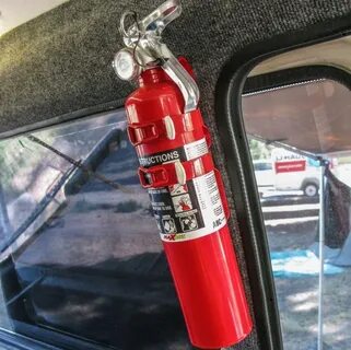 Какой огнетушитель должен быть в автомобиле
