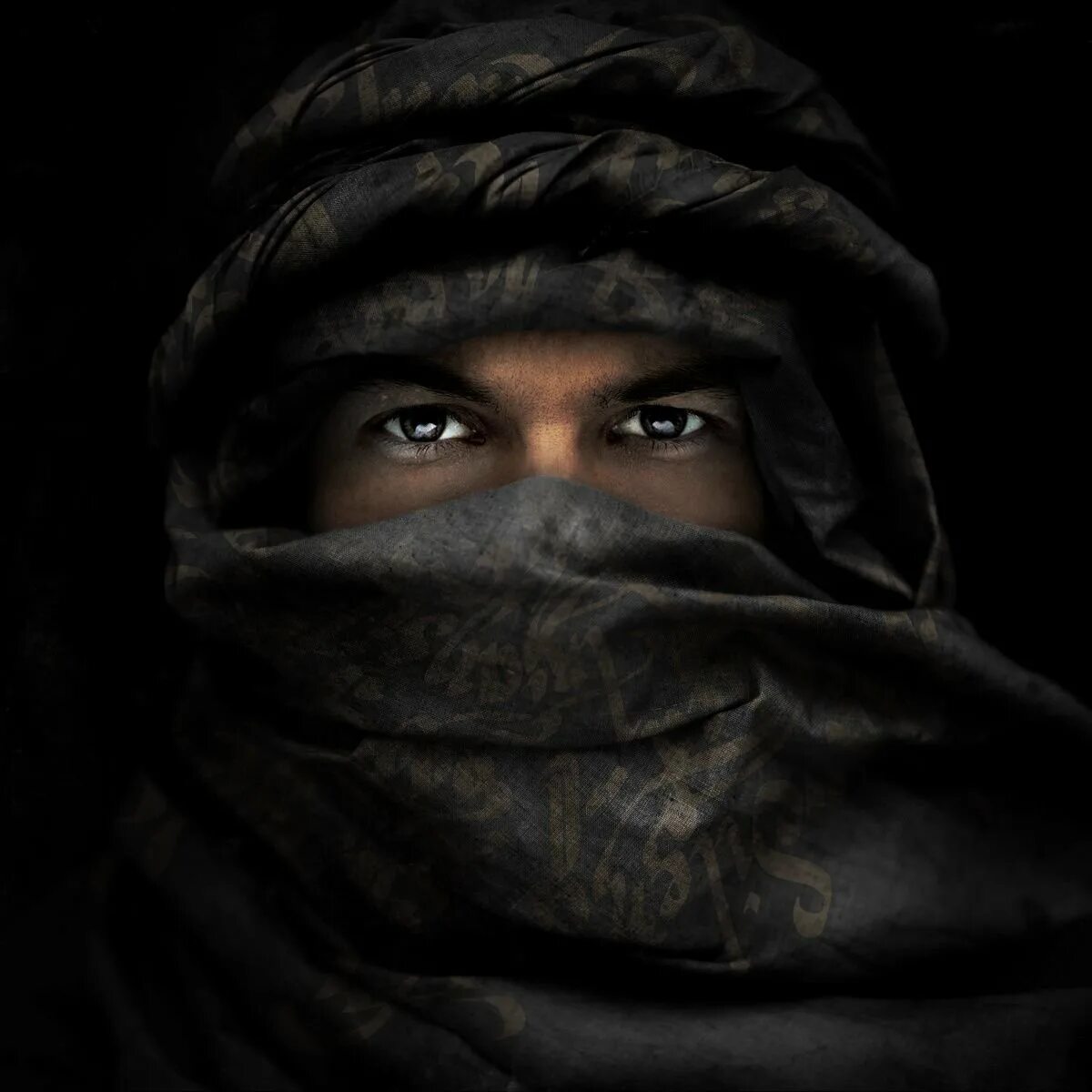 Чуждый взгляд. Арабы бедуины. Туареги Ахаггара. Бедуин воин. Туареги, сарацины...